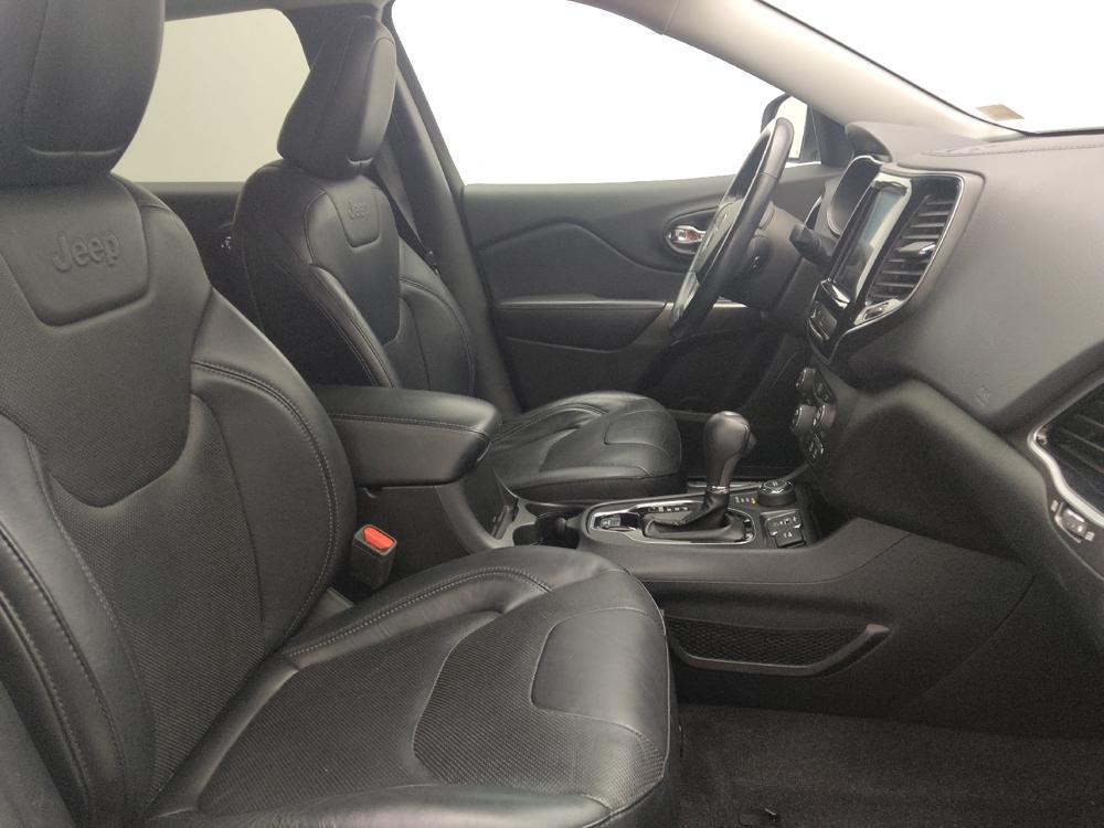 used 2020 Jeep Cherokee car, priced at $20,895