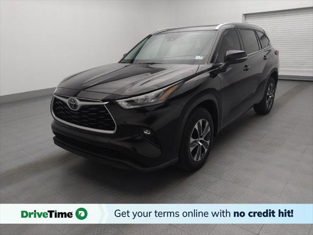 used 2020 Toyota Highlander car, priced at $28,295