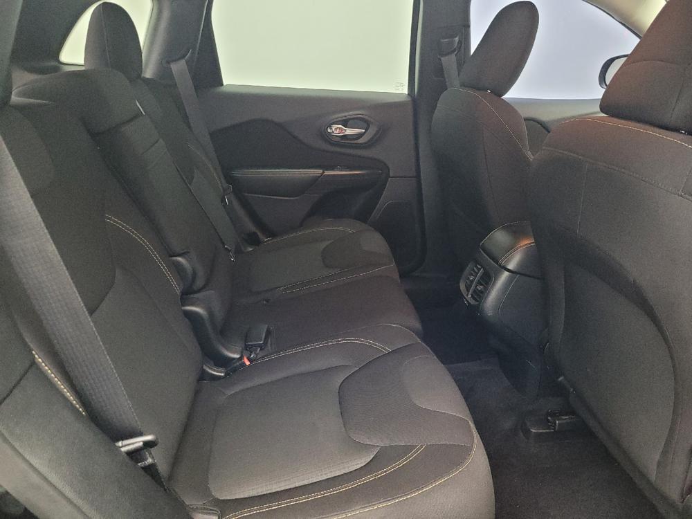 used 2016 Jeep Cherokee car, priced at $11,595