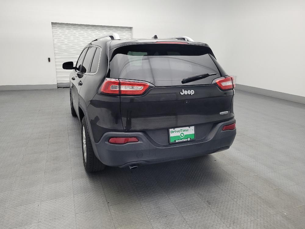 used 2016 Jeep Cherokee car, priced at $11,595