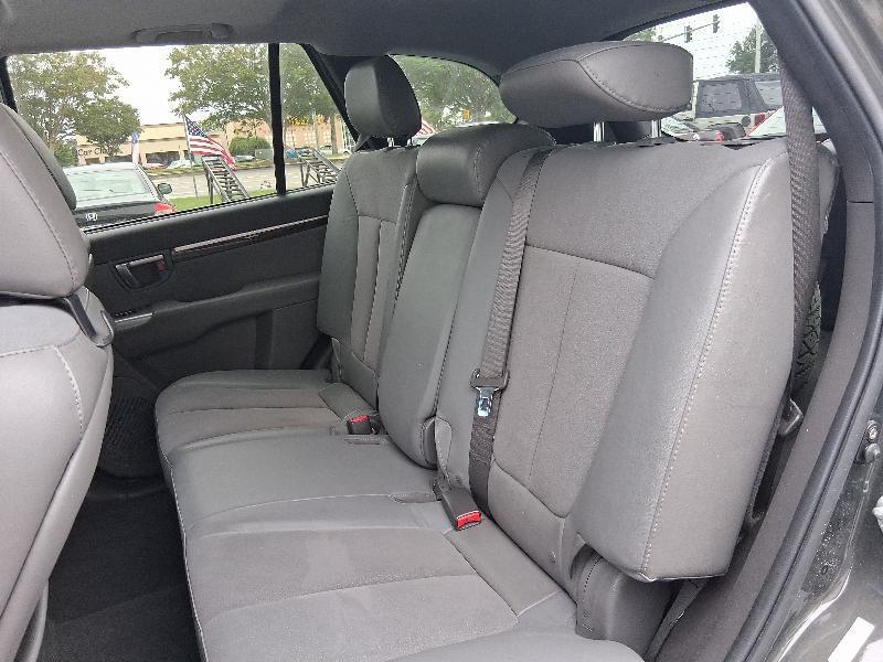used 2010 Hyundai Santa Fe car, priced at $5,995