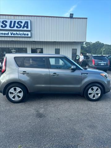 used 2015 Kia Soul car, priced at $10,995