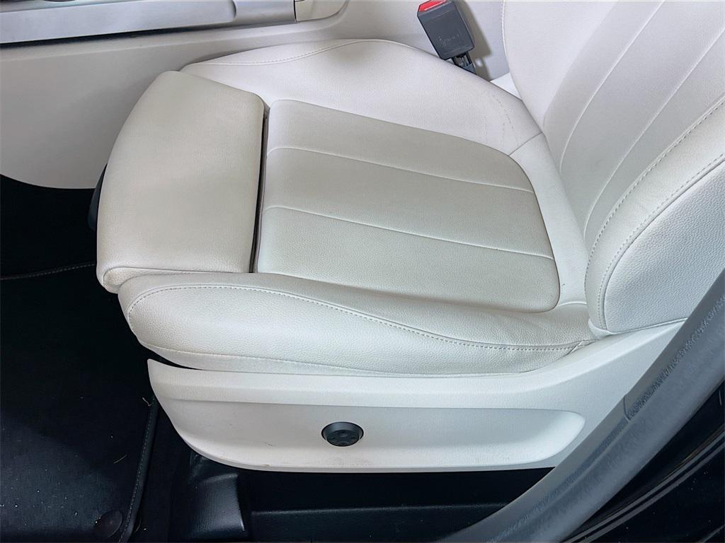used 2024 Mercedes-Benz GLB 250 car, priced at $34,980