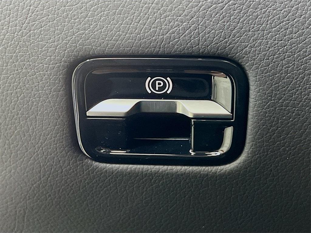 new 2025 Mercedes-Benz S-Class car, priced at $129,545