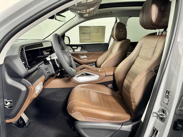 new 2024 Mercedes-Benz GLS 580 car, priced at $120,270