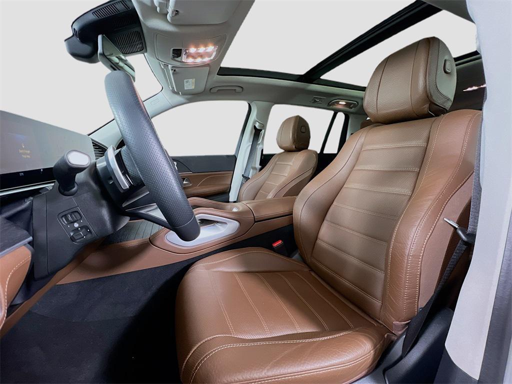 used 2024 Mercedes-Benz GLS 580 car, priced at $95,999