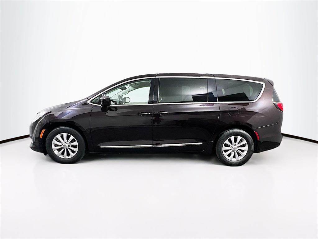 used 2018 Chrysler Pacifica car, priced at $16,297