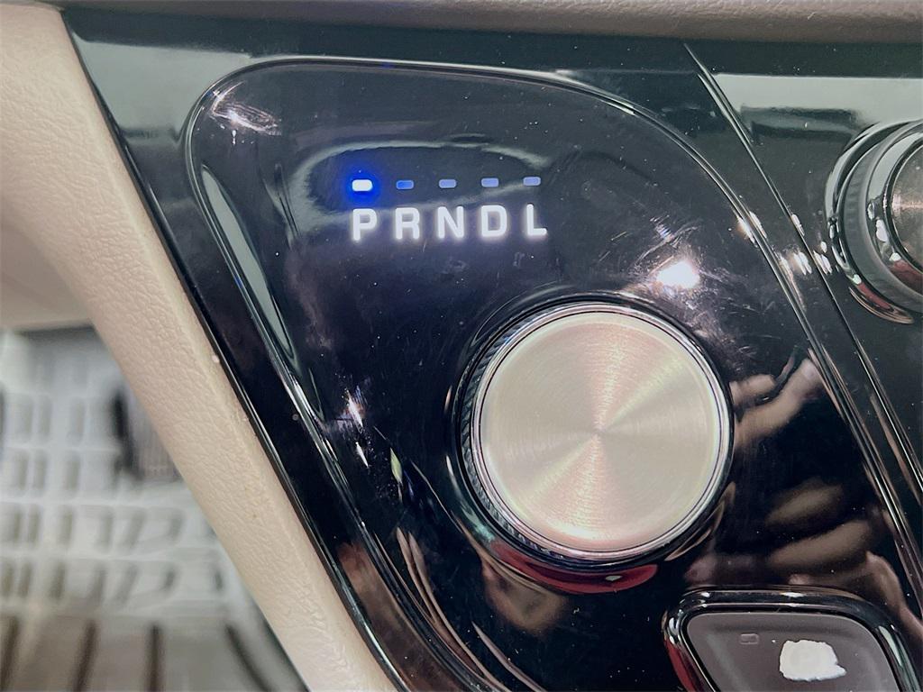 used 2018 Chrysler Pacifica car, priced at $16,297