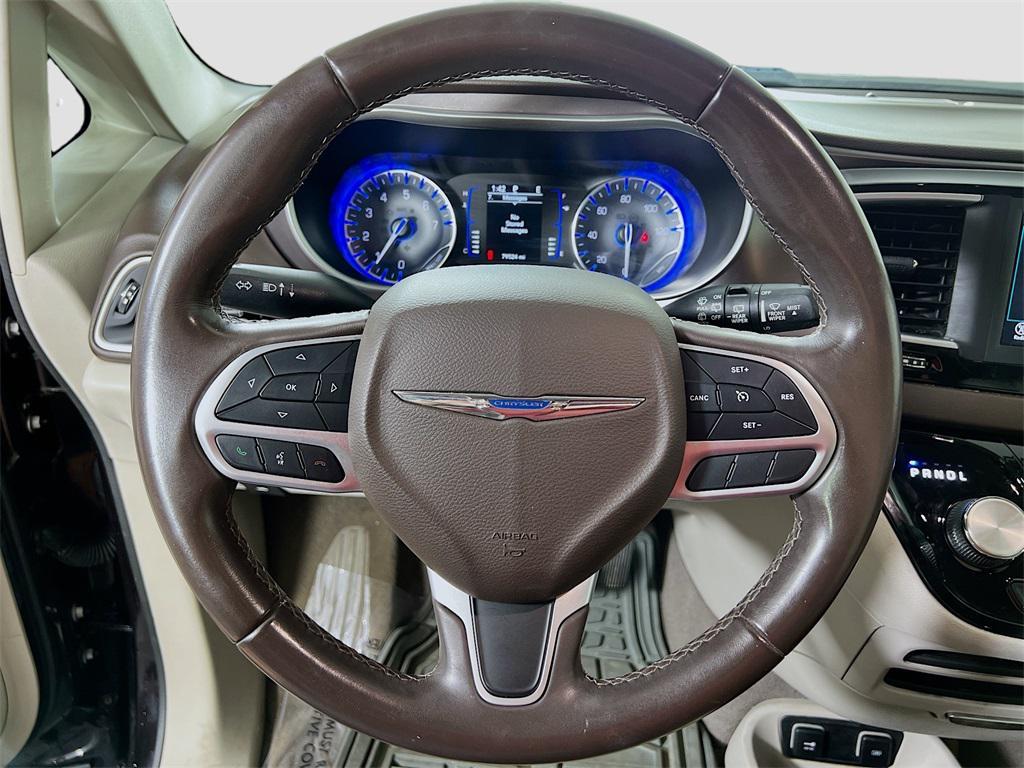 used 2018 Chrysler Pacifica car, priced at $16,297