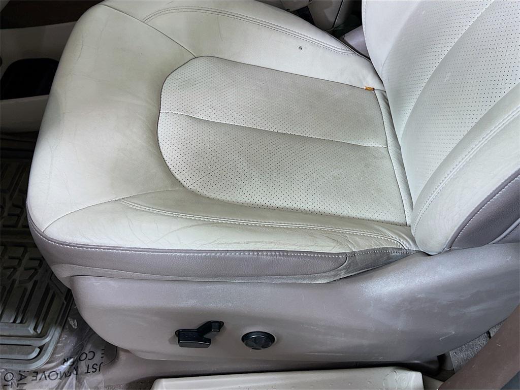 used 2018 Chrysler Pacifica car, priced at $16,297