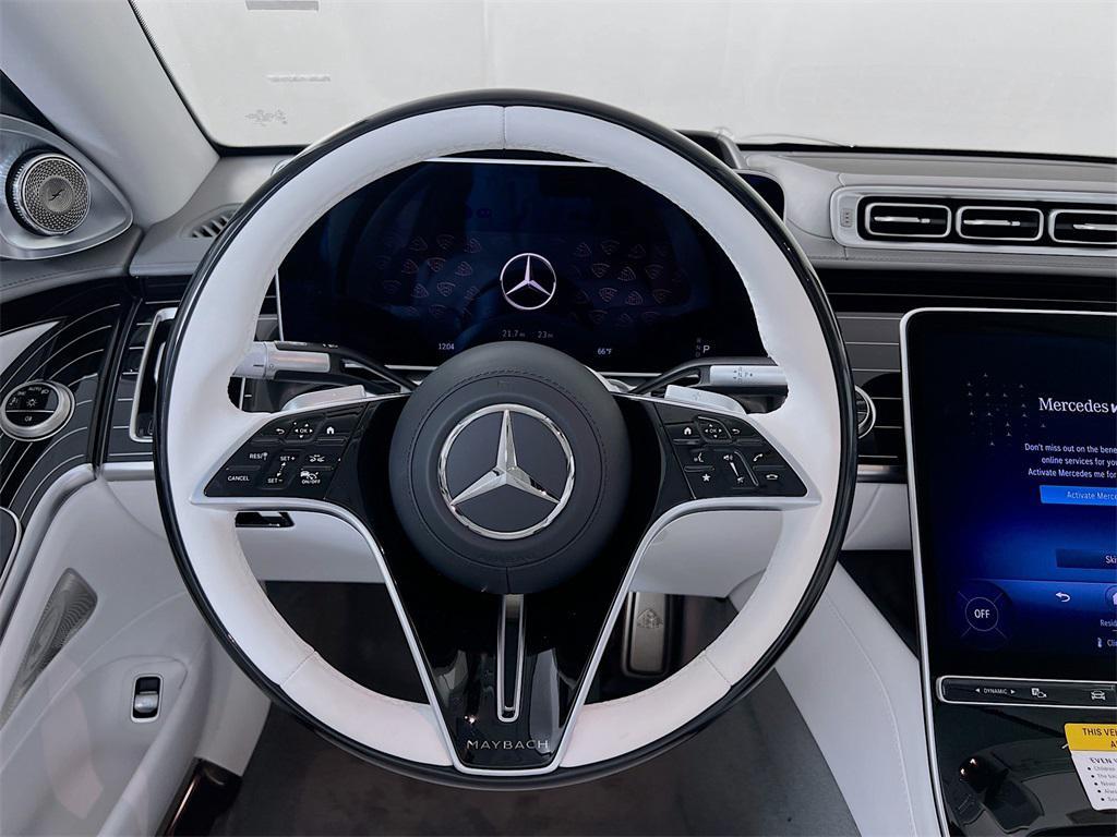new 2025 Mercedes-Benz Maybach S 580 car, priced at $240,450