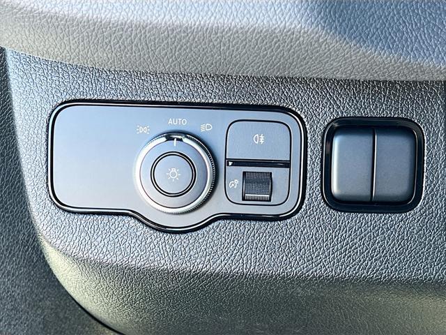 new 2025 Mercedes-Benz Sprinter 2500 car, priced at $65,768