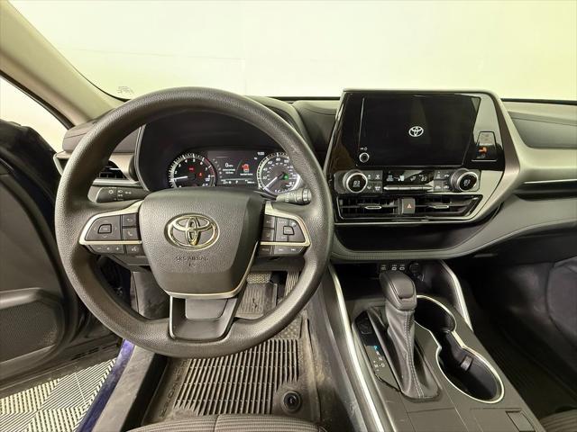 used 2023 Toyota Highlander car, priced at $35,244