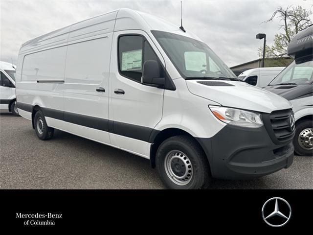 new 2024 Mercedes-Benz Sprinter 2500 car, priced at $66,190