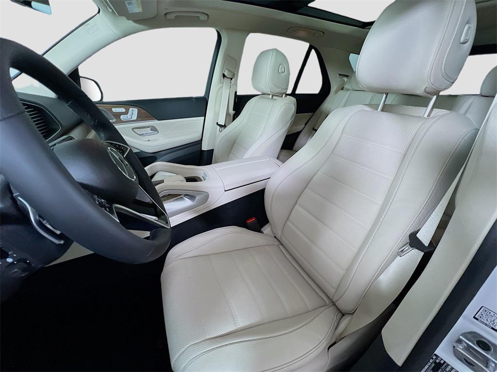 new 2026 Mercedes-Benz GLE 450 car, priced at $85,510