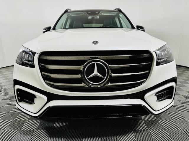 new 2024 Mercedes-Benz GLS 580 car, priced at $119,000