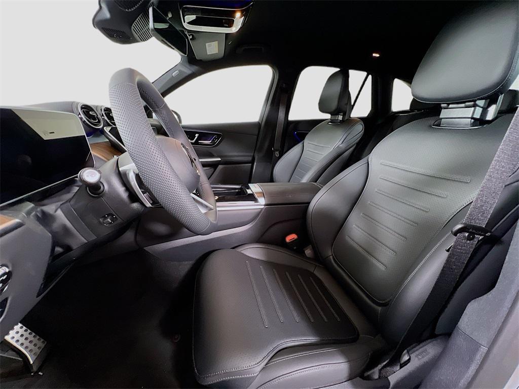new 2025 Mercedes-Benz GLC 350e car, priced at $67,450