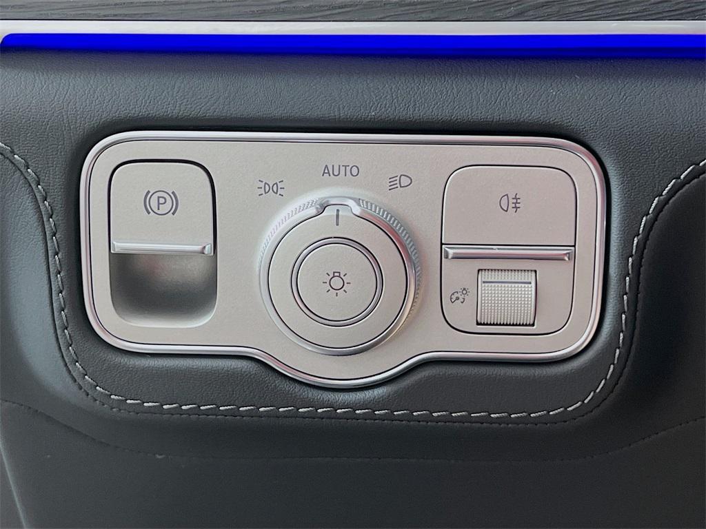 new 2026 Mercedes-Benz AMG GLE 53 car, priced at $104,415