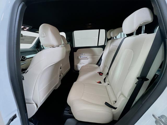 new 2025 Mercedes-Benz GLB 250 car, priced at $46,550