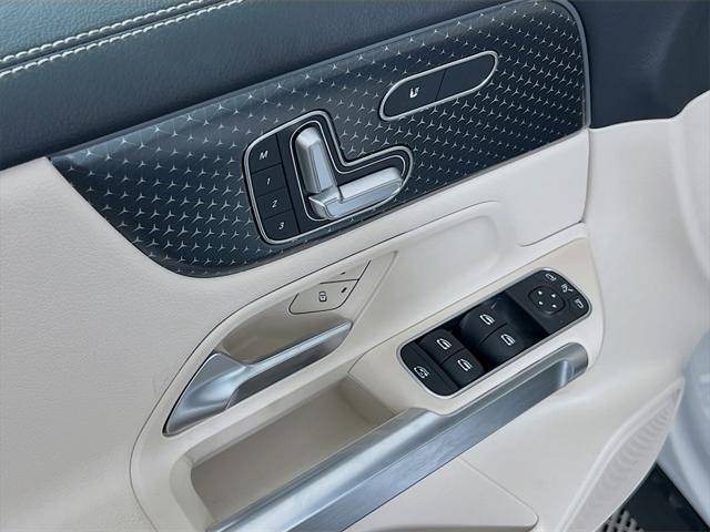 new 2025 Mercedes-Benz GLB 250 car, priced at $50,095