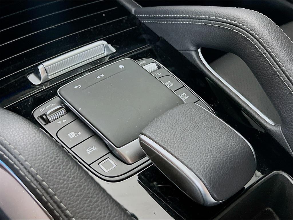 new 2025 Mercedes-Benz GLE 350 car, priced at $77,440