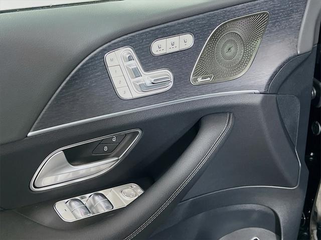 new 2025 Mercedes-Benz GLS 450 car, priced at $101,170