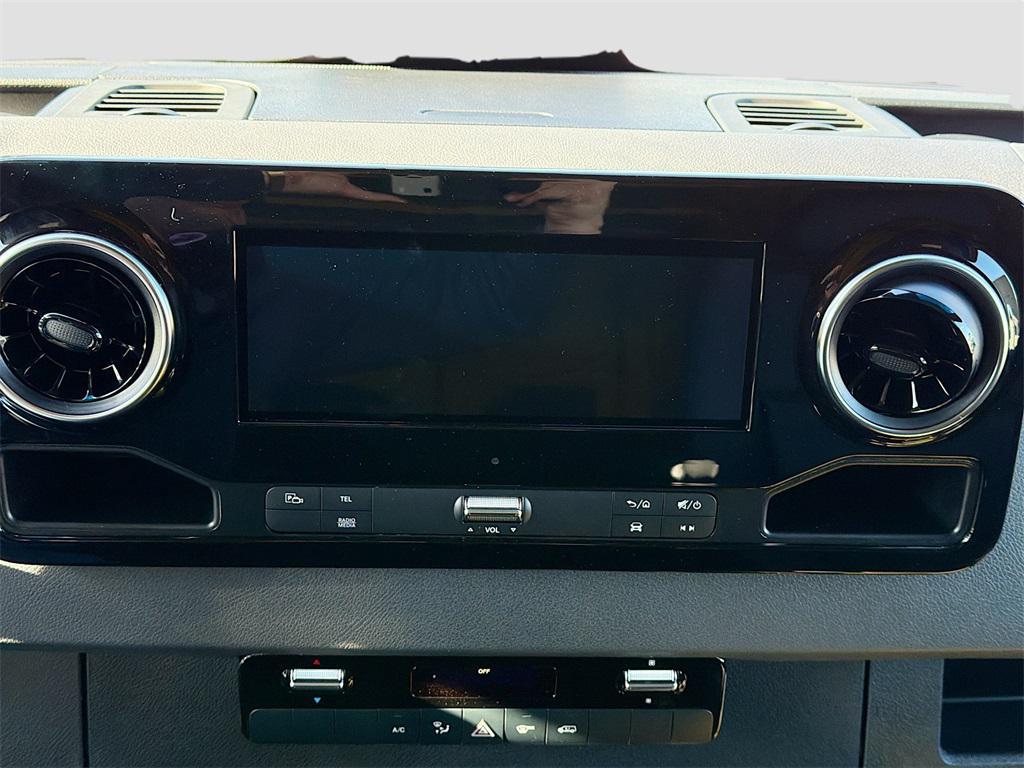 new 2026 Mercedes-Benz Sprinter 2500 car, priced at $70,086