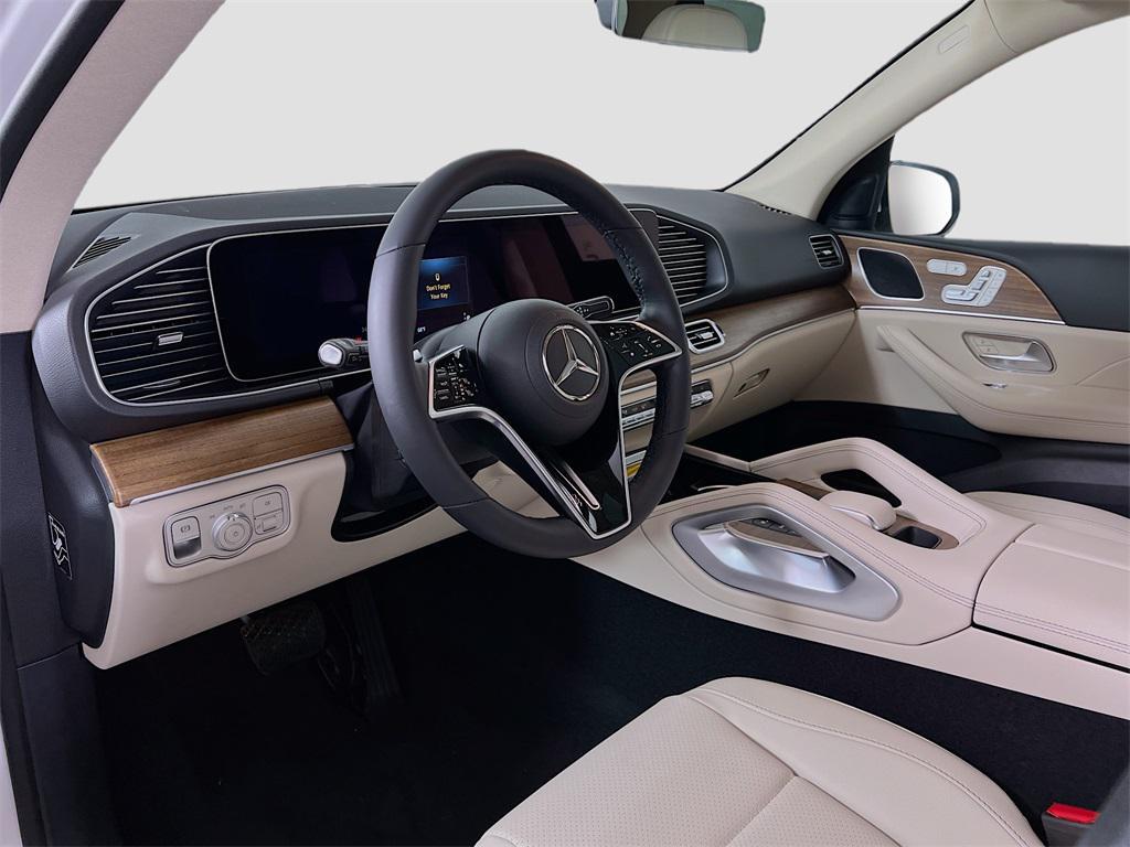 new 2025 Mercedes-Benz GLE 350 car, priced at $67,135