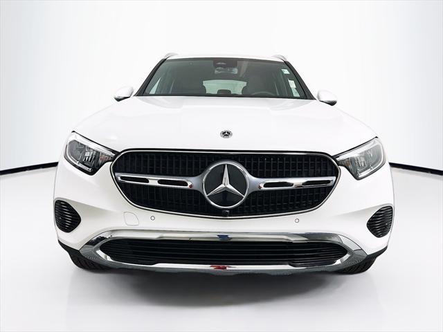 new 2024 Mercedes-Benz GLC 300 car, priced at $51,785