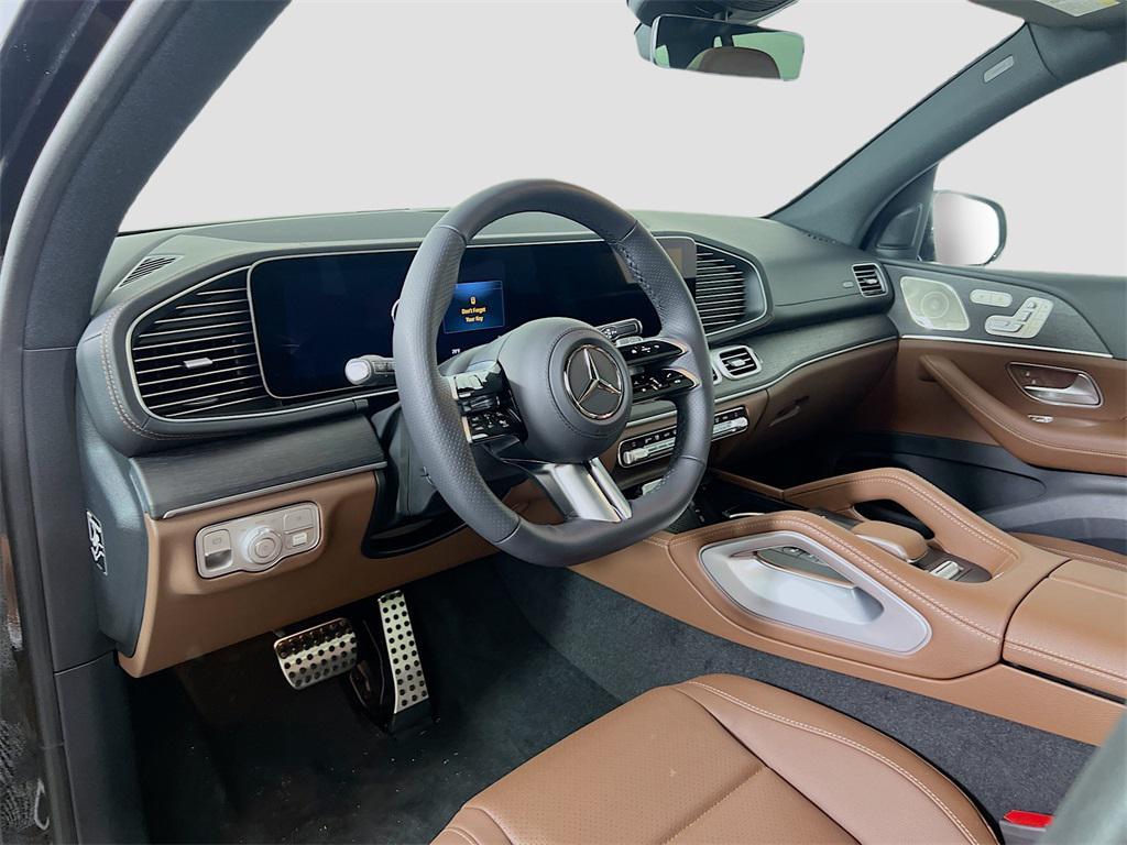 new 2025 Mercedes-Benz GLS 450 car, priced at $96,585