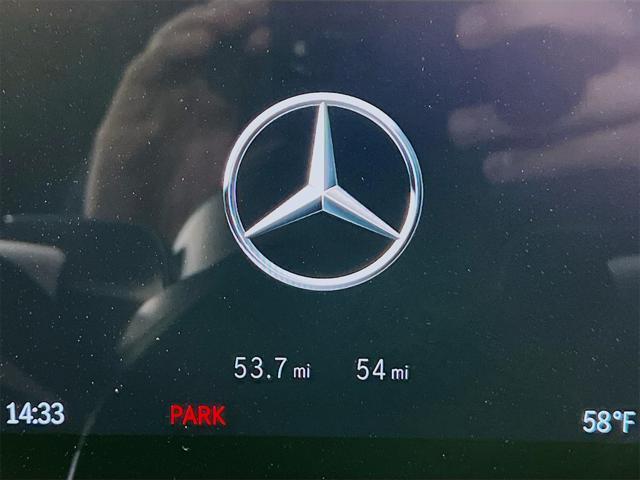 new 2025 Mercedes-Benz GLE 450 car, priced at $86,880