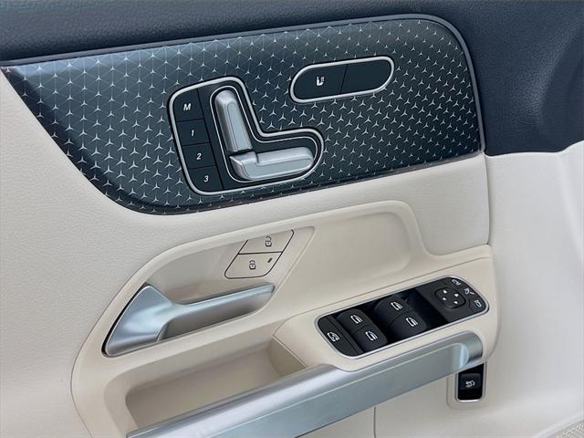 new 2024 Mercedes-Benz EQB 250 car, priced at $59,275