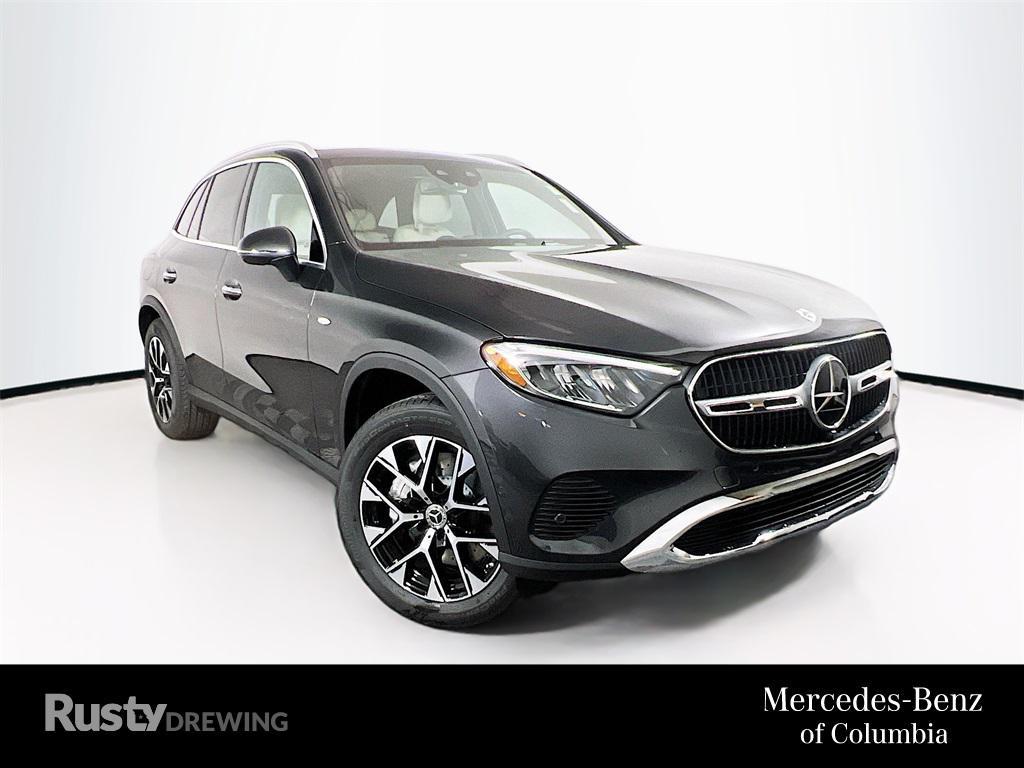 new 2025 Mercedes-Benz GLC 350e car, priced at $68,330