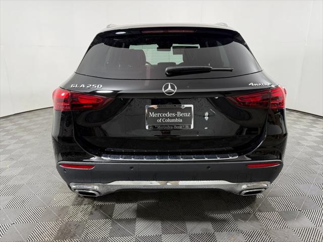 new 2025 Mercedes-Benz GLA 250 car, priced at $47,295