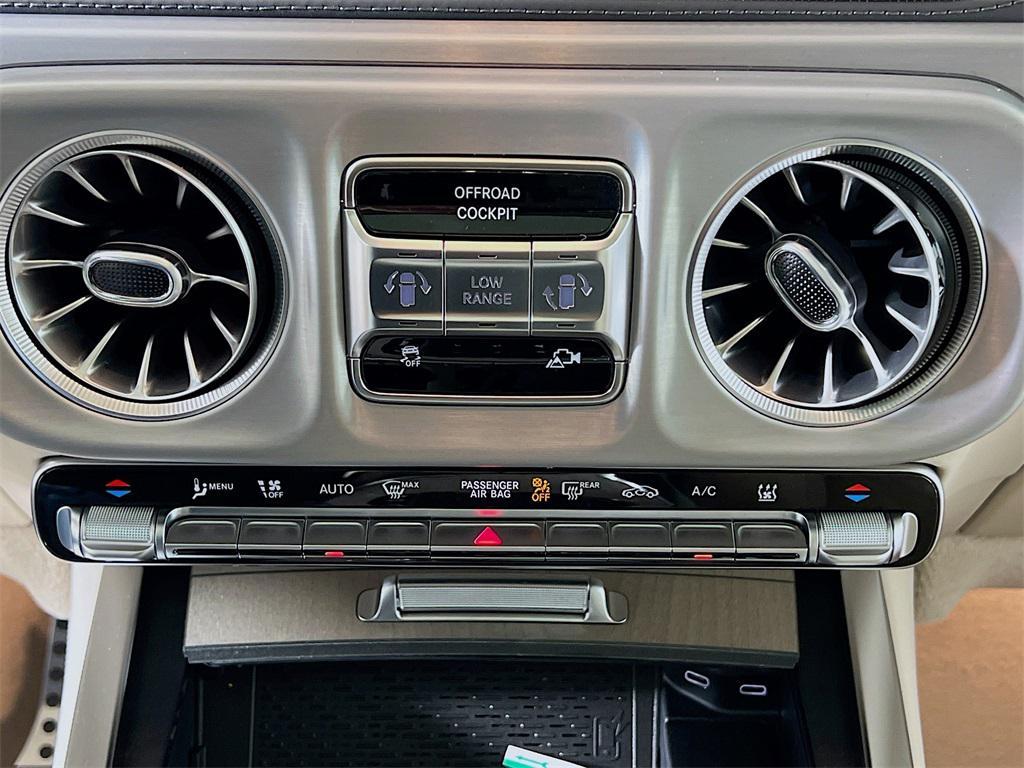 new 2025 Mercedes-Benz G-Class car, priced at $185,540