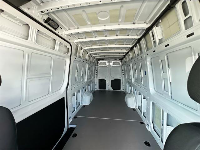 new 2025 Mercedes-Benz Sprinter 2500 car, priced at $65,768