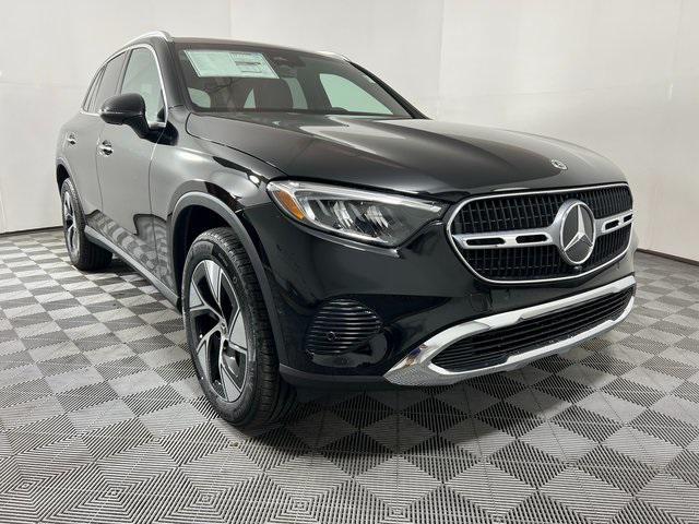 new 2024 Mercedes-Benz GLC 300 car, priced at $53,665