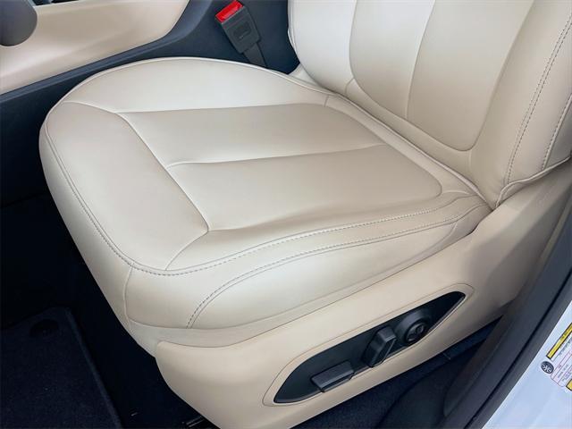 used 2025 Jeep Grand Cherokee L car, priced at $46,676