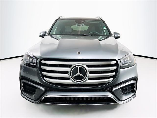new 2025 Mercedes-Benz GLS 450 car, priced at $95,685