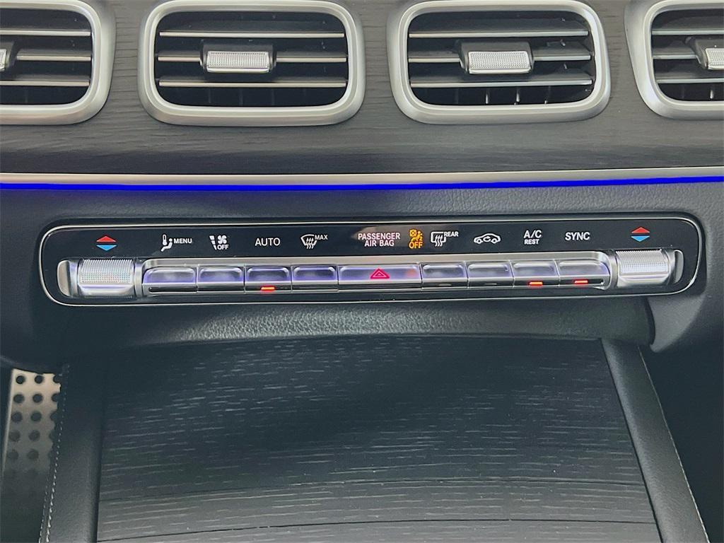 new 2025 Mercedes-Benz GLS 450 car, priced at $95,685