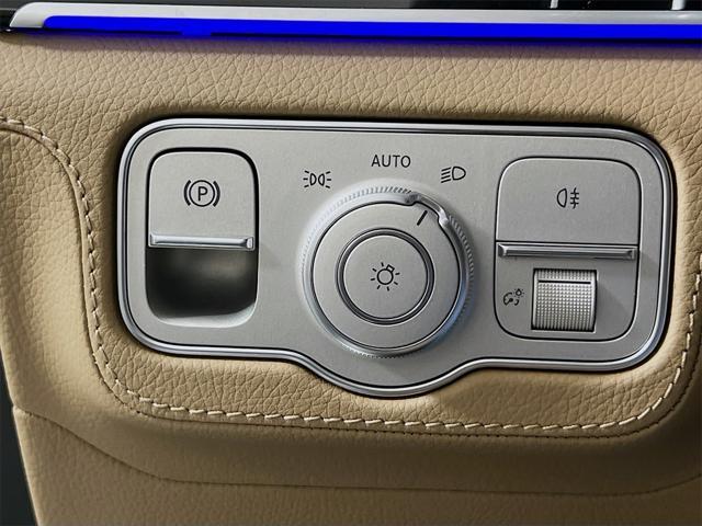 new 2025 Mercedes-Benz GLS 580 car, priced at $123,785