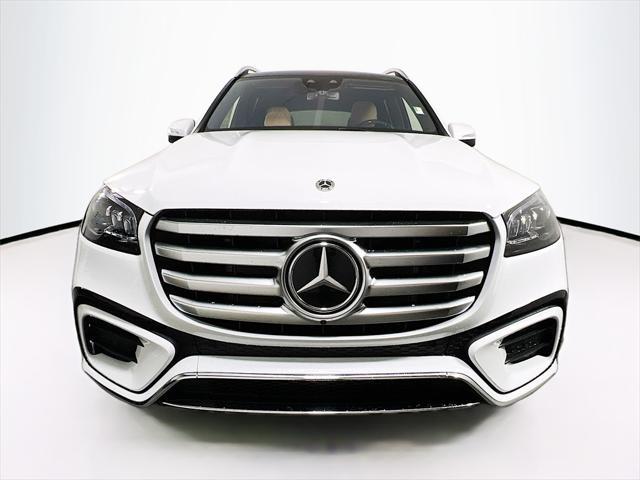 new 2025 Mercedes-Benz GLS 580 car, priced at $123,785