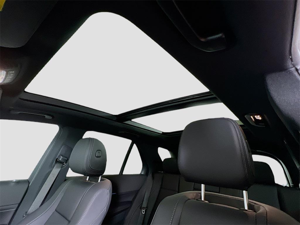 new 2025 Mercedes-Benz GLE 450e car, priced at $82,865