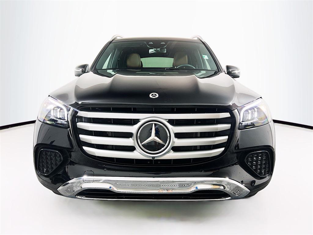 new 2025 Mercedes-Benz GLS 450 car, priced at $92,445
