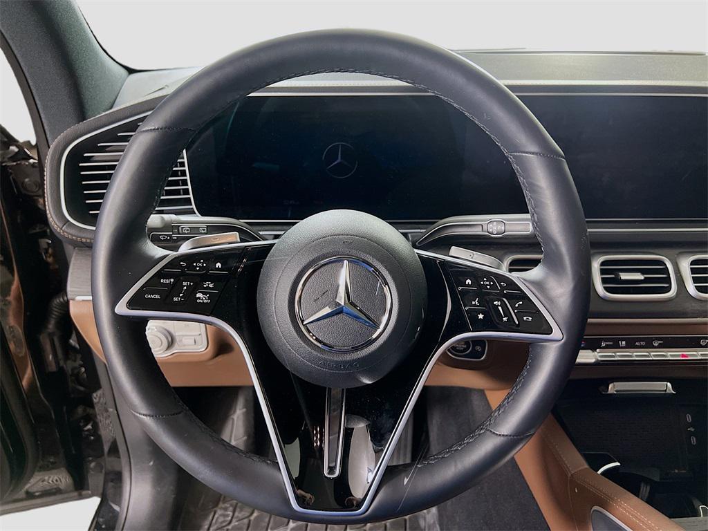 new 2025 Mercedes-Benz GLS 450 car, priced at $92,445