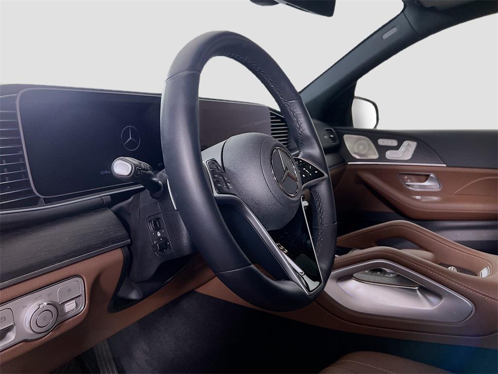 new 2025 Mercedes-Benz GLS 450 car, priced at $92,445
