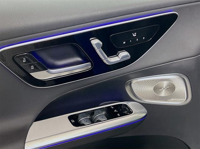 new 2025 Mercedes-Benz GLC 350e car, priced at $66,710