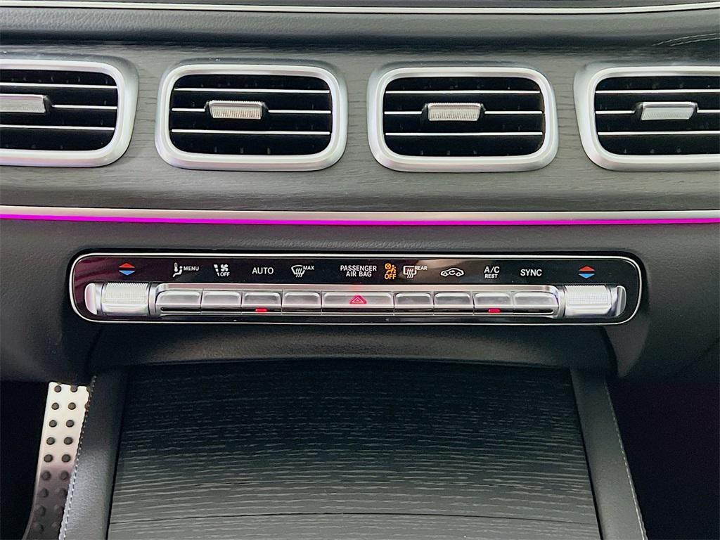 new 2025 Mercedes-Benz GLS 450 car, priced at $100,640