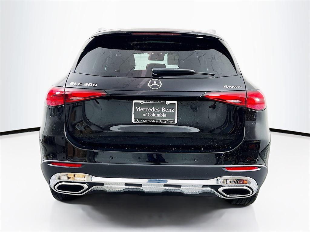 new 2025 Mercedes-Benz GLC 300 car, priced at $56,585