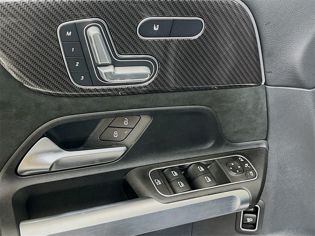 used 2024 Mercedes-Benz GLB 250 car, priced at $43,999
